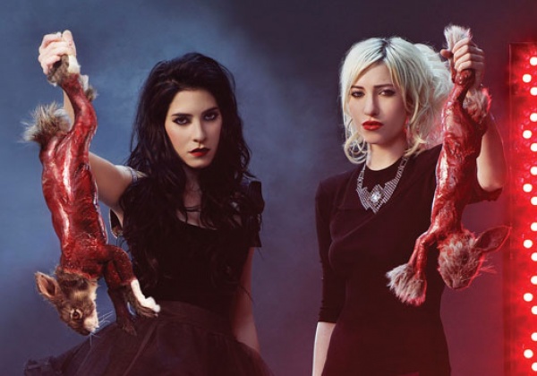 The Veronicas Show Off ‘The Rest of Your Fur Coat’